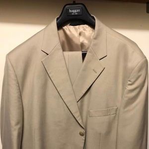 Men’s Haggar Tan Suit 52r